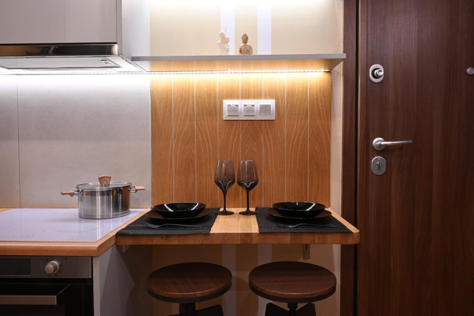 Modern Two Bedroom Apartment At Koukaki 雅典 外观 照片